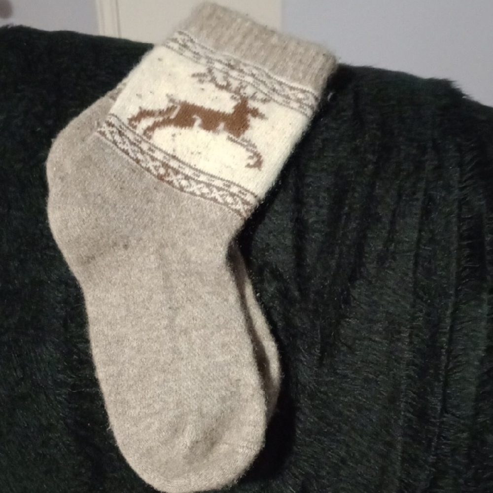 Kids' Beige Wool Socks with Reindeer Pattern